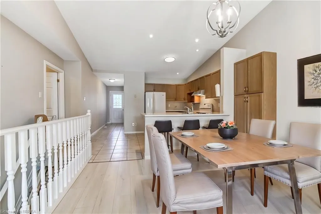 19 Hanlon Place #15