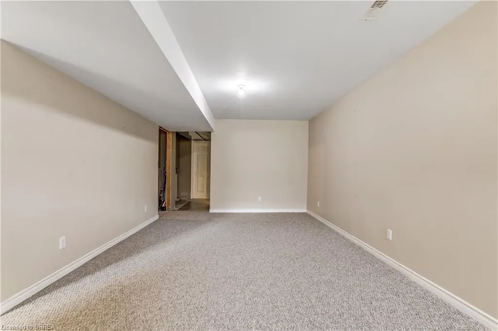 19 Hanlon Place #15
