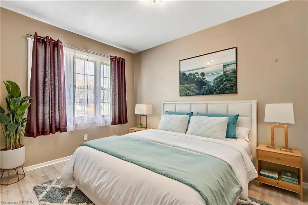 19 Hanlon Place #15