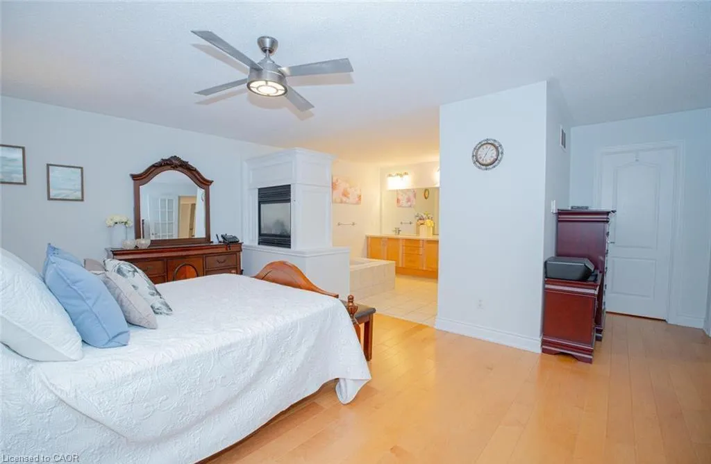50 Islandview Way