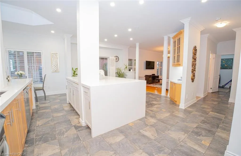 50 Islandview Way