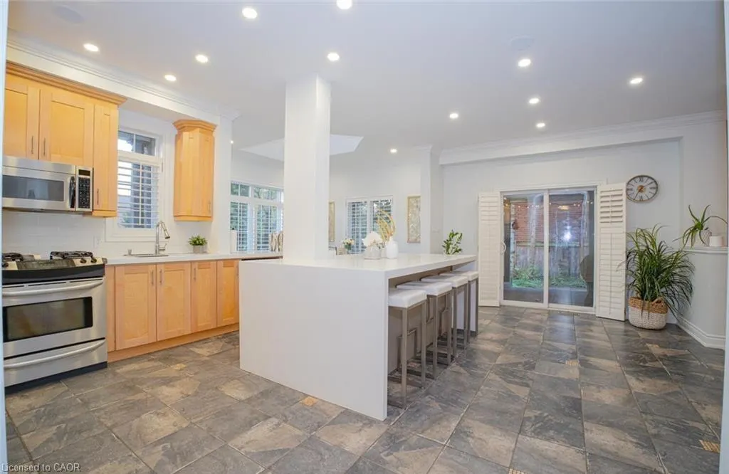 50 Islandview Way