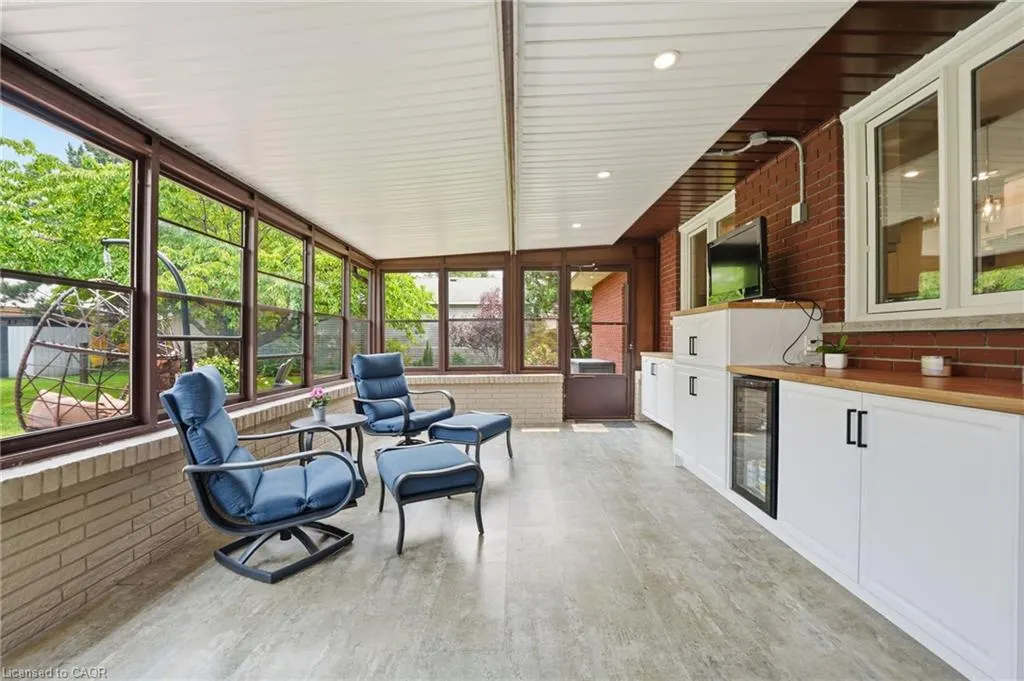 328 Mcneilly Road