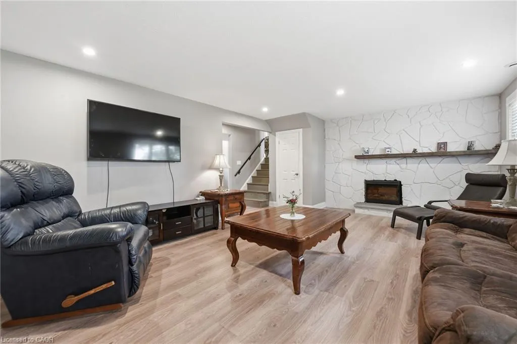328 Mcneilly Road