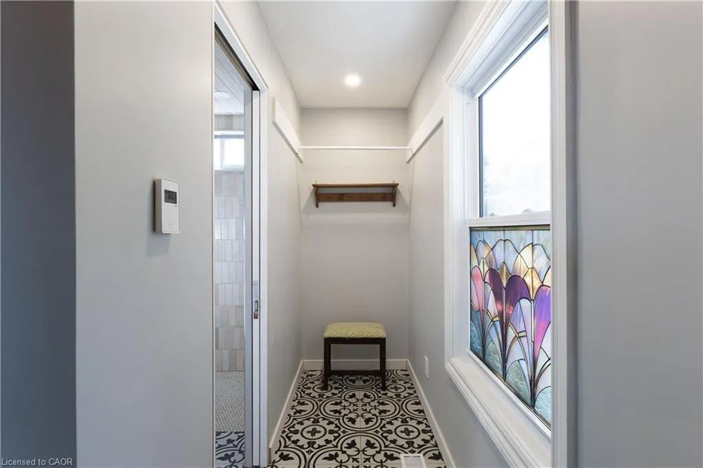 15 Spencer Avenue