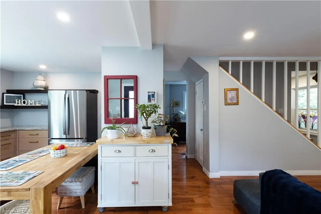 15 Spencer Avenue