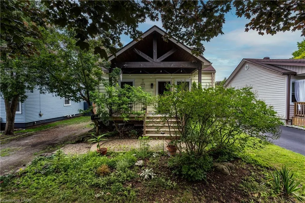 15 Spencer Avenue