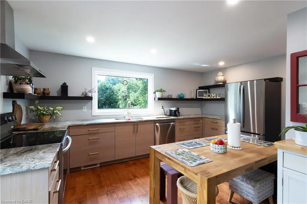 15 Spencer Avenue