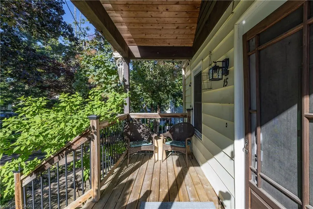 15 Spencer Avenue