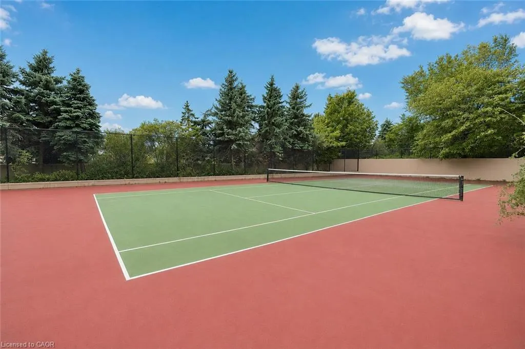 155 Hillcrest Avenue #302