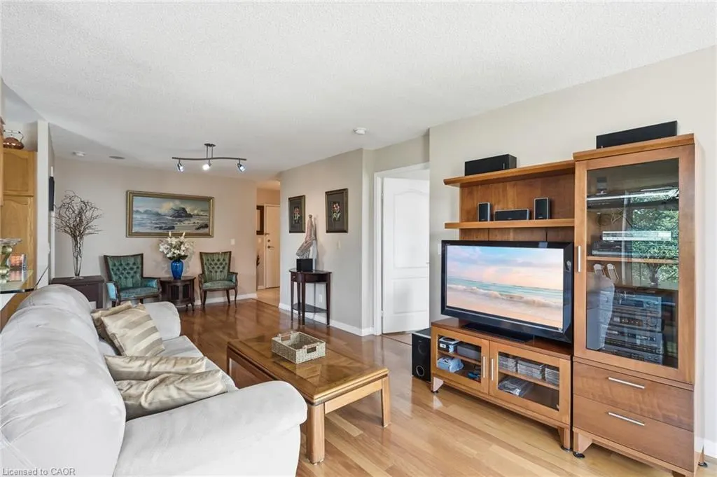 1150 Parkwest Place #301
