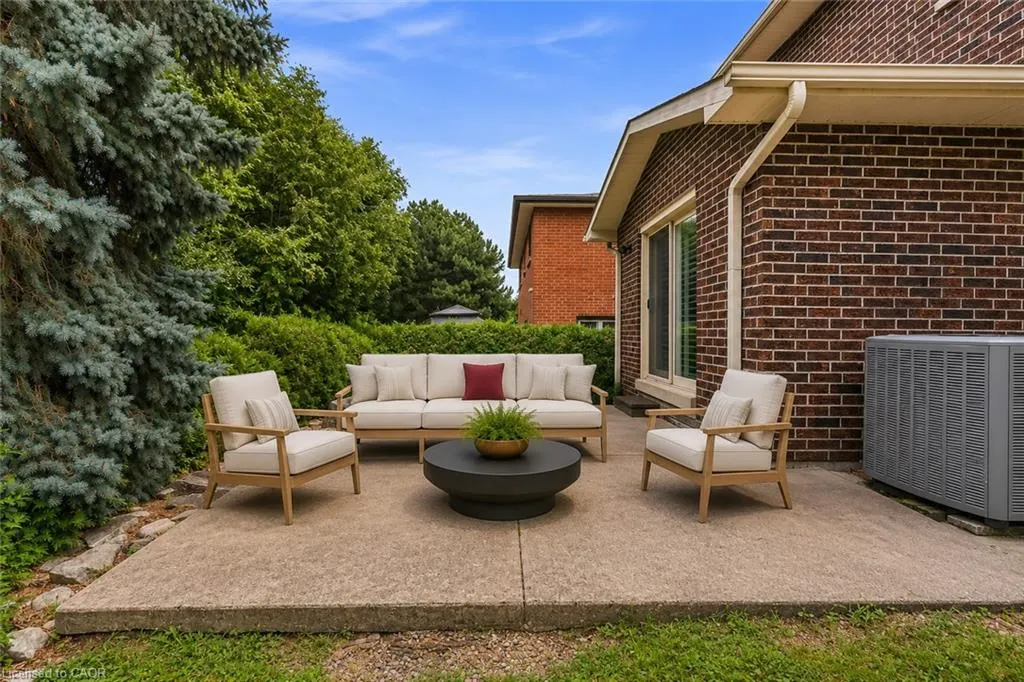 2529 Claymore Crescent