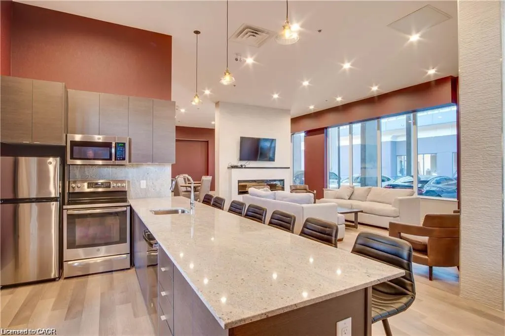560 North Service Road #605