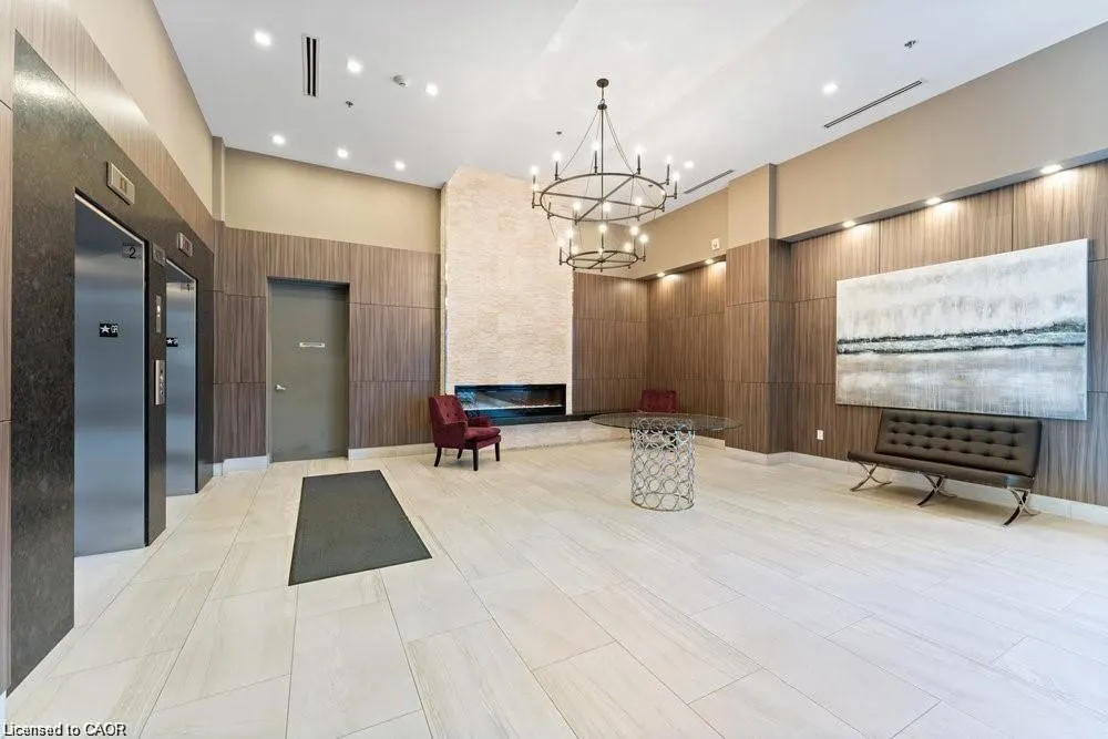 560 North Service Road #605