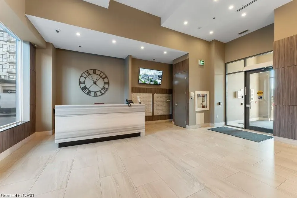 560 North Service Road #605
