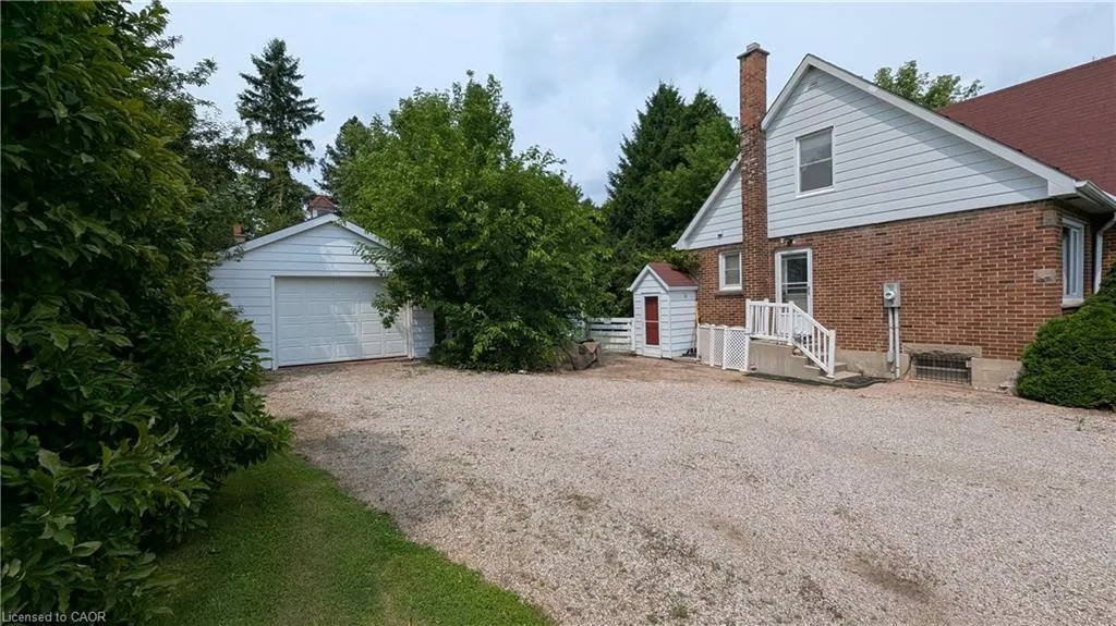 127 Brant Road