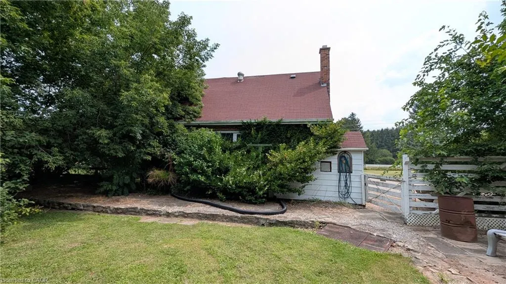 127 Brant Road