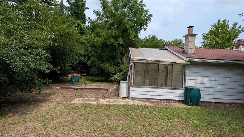127 Brant Road