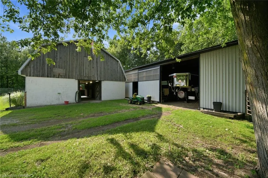 1213 Concession 5 Road W