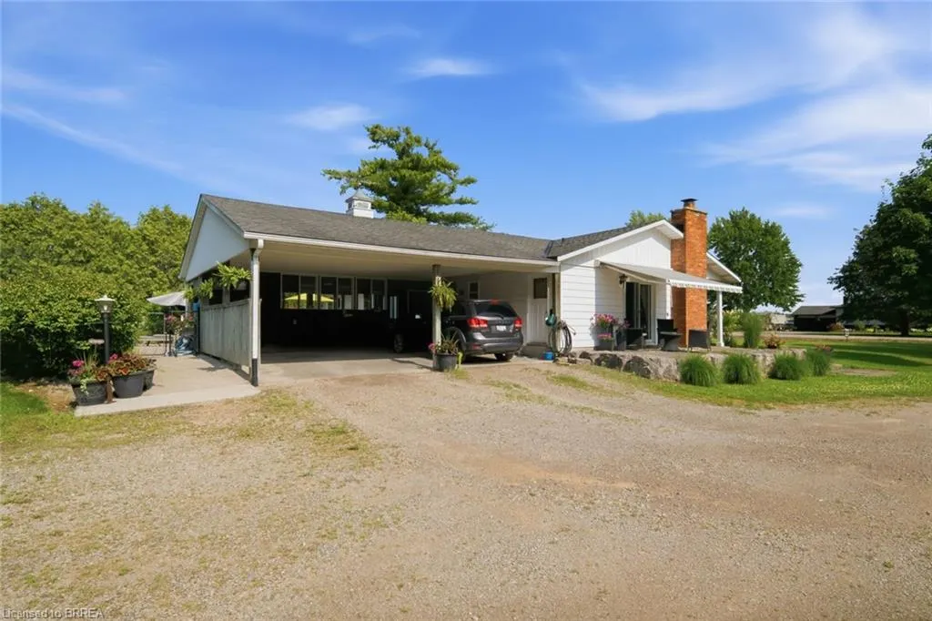 1213 Concession 5 Road W