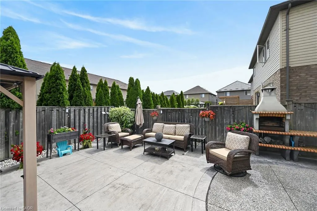 68 Garinger Crescent