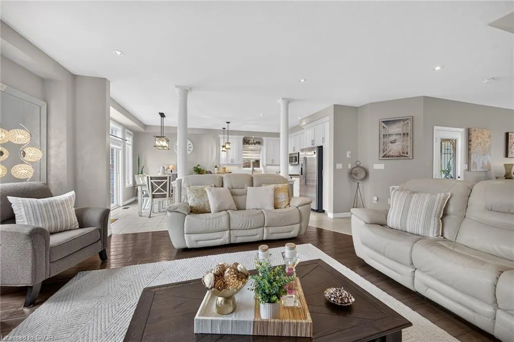 68 Garinger Crescent