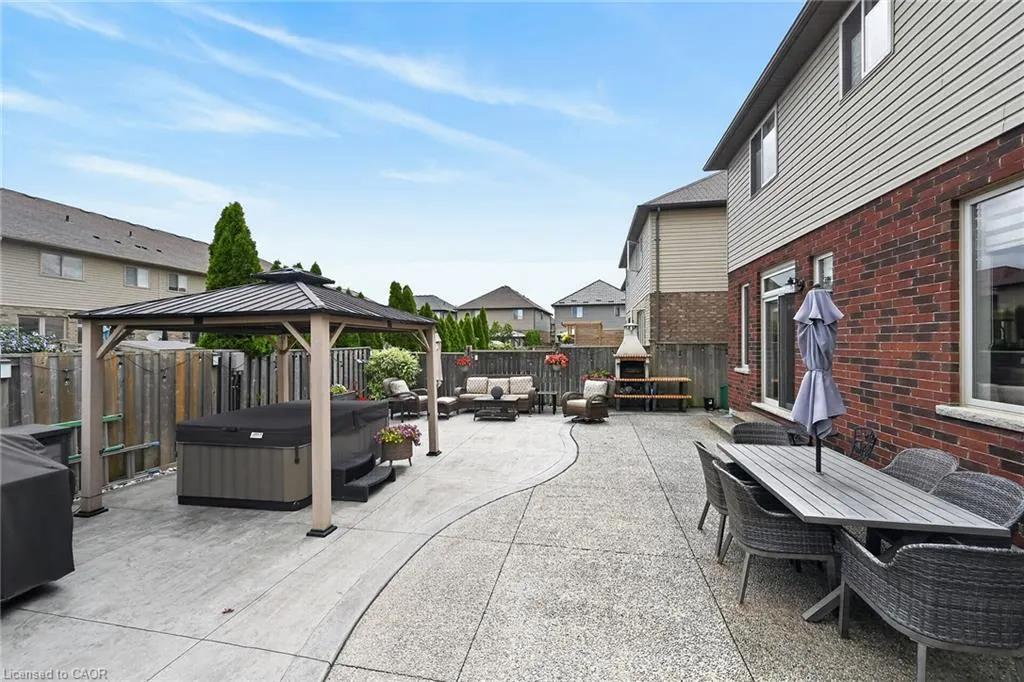 68 Garinger Crescent
