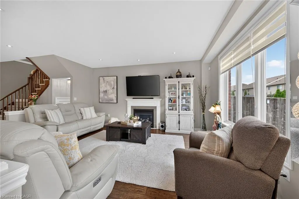 68 Garinger Crescent