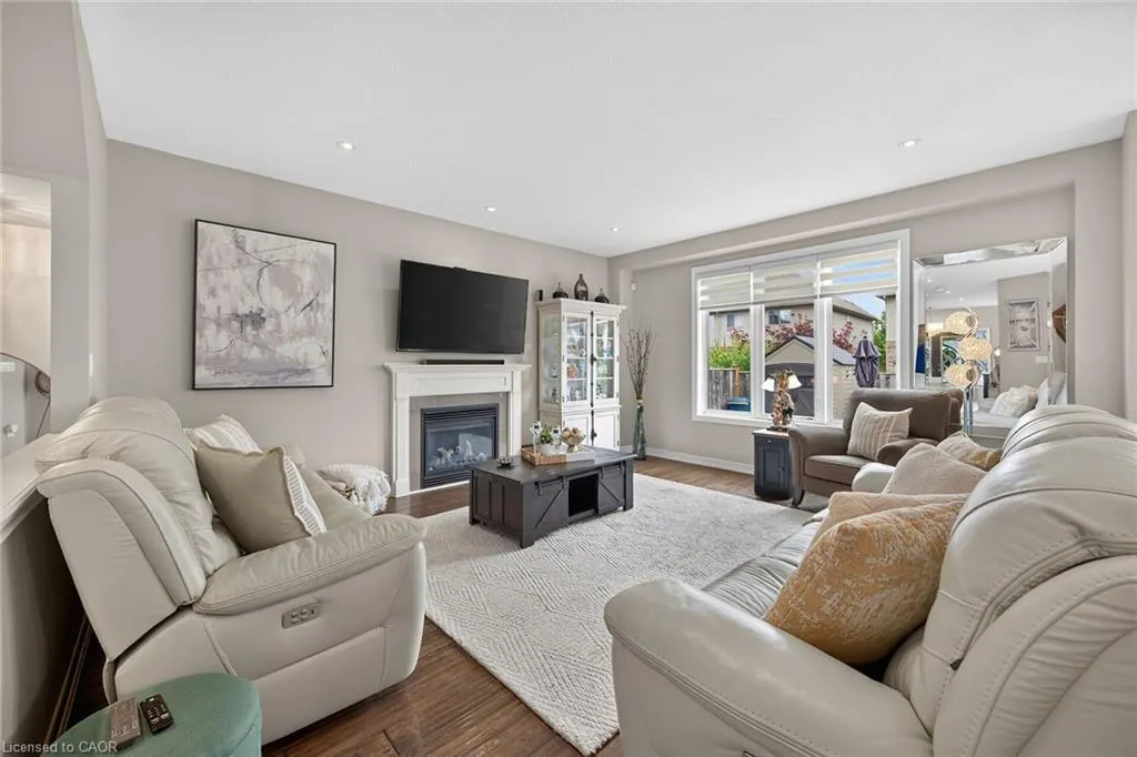 68 Garinger Crescent