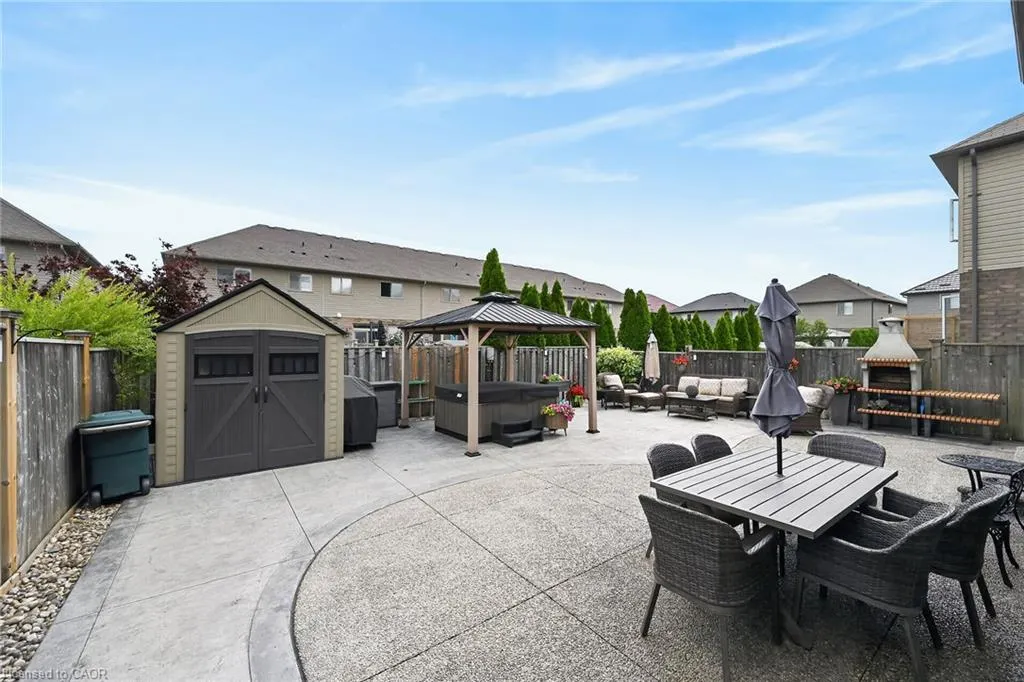 68 Garinger Crescent