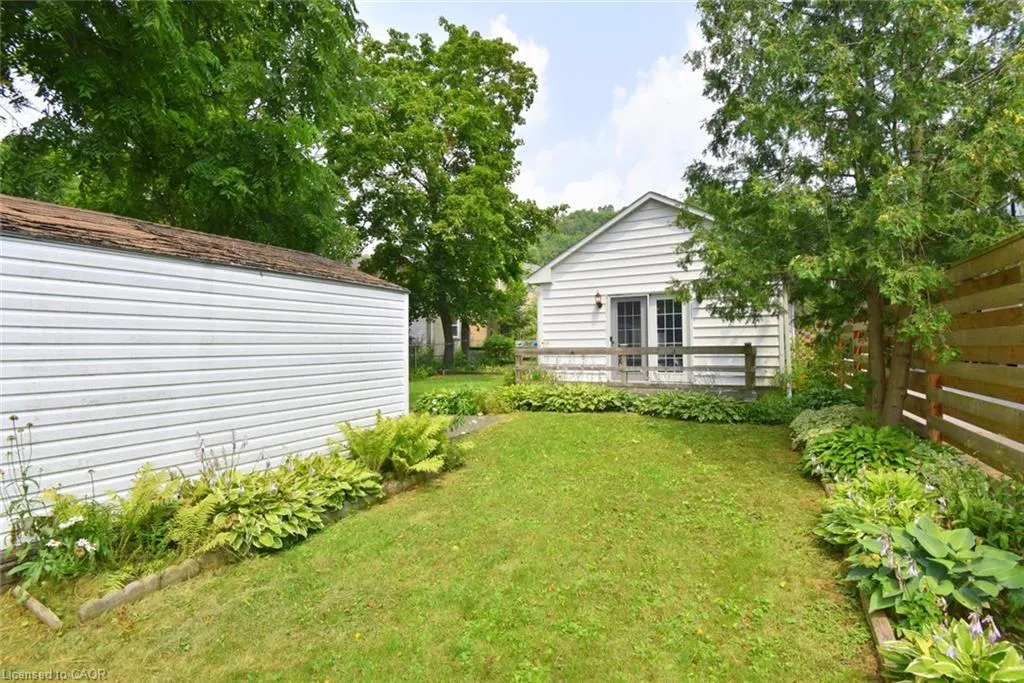 340 King Street W