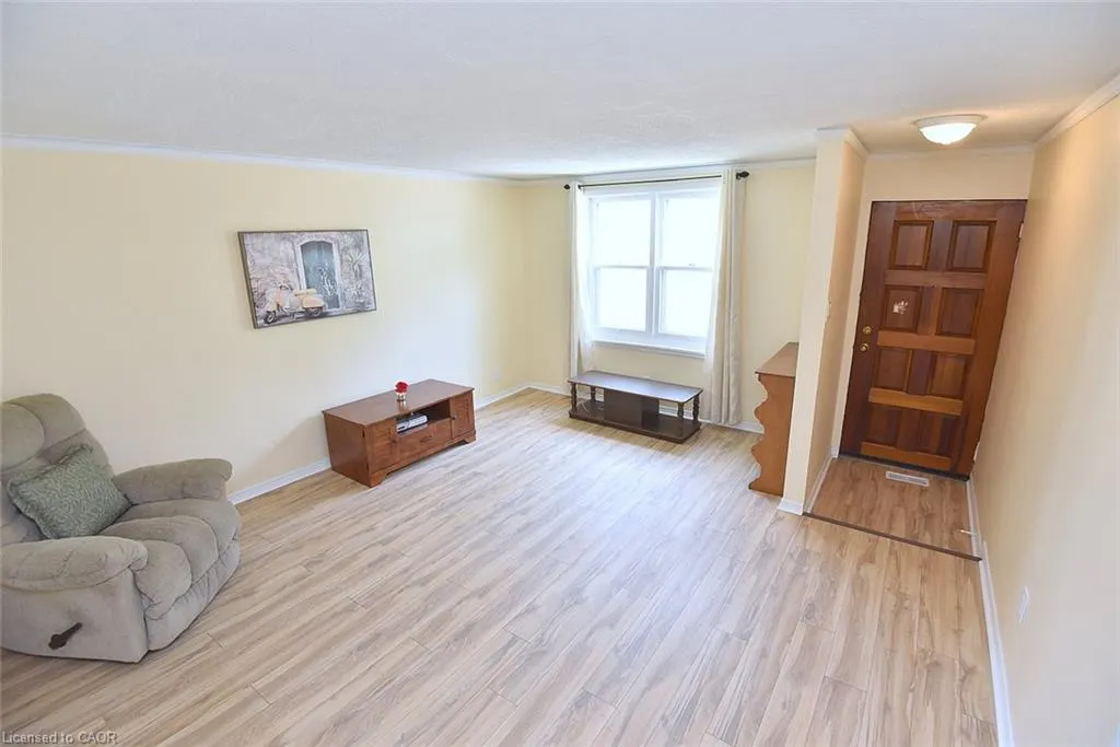 340 King Street W