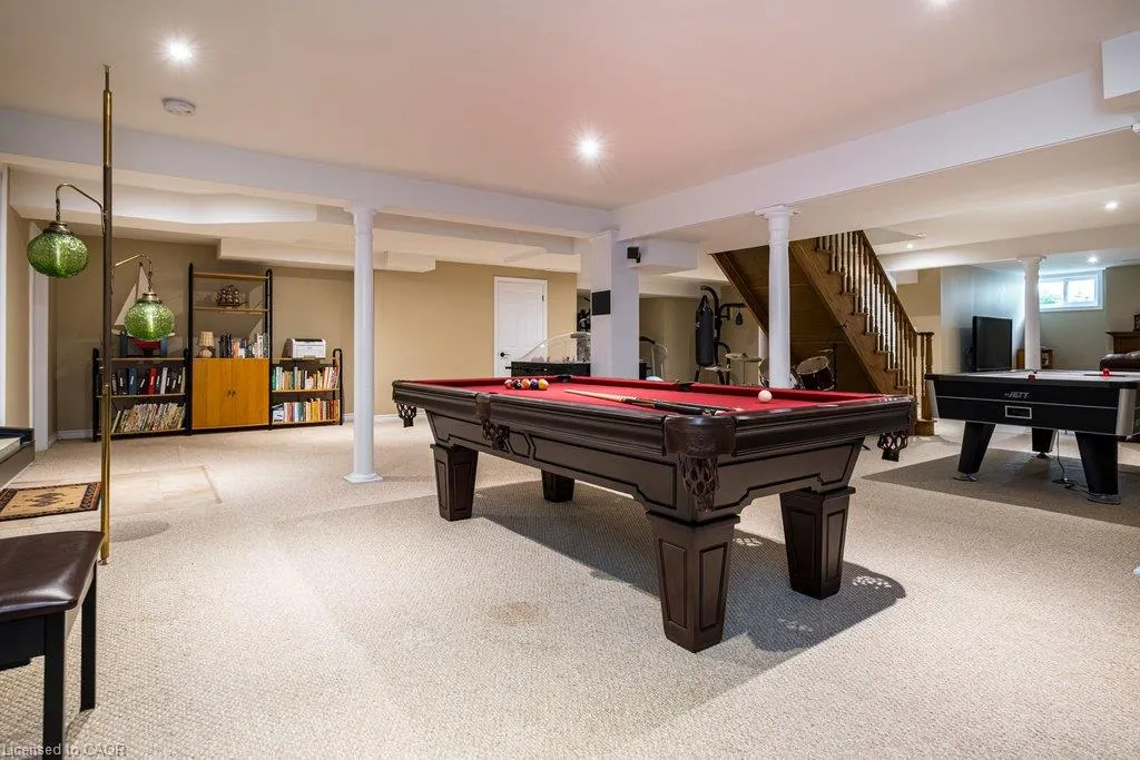 1 Kusins Court