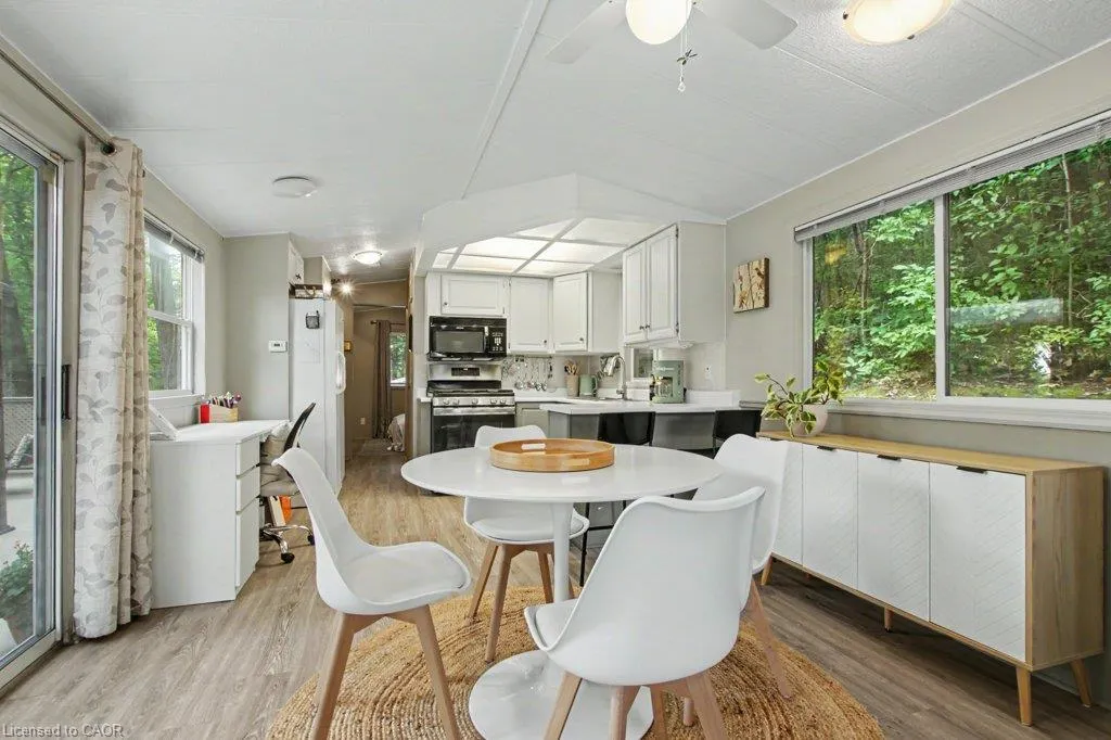 673 Brant-Waterloo Road #77