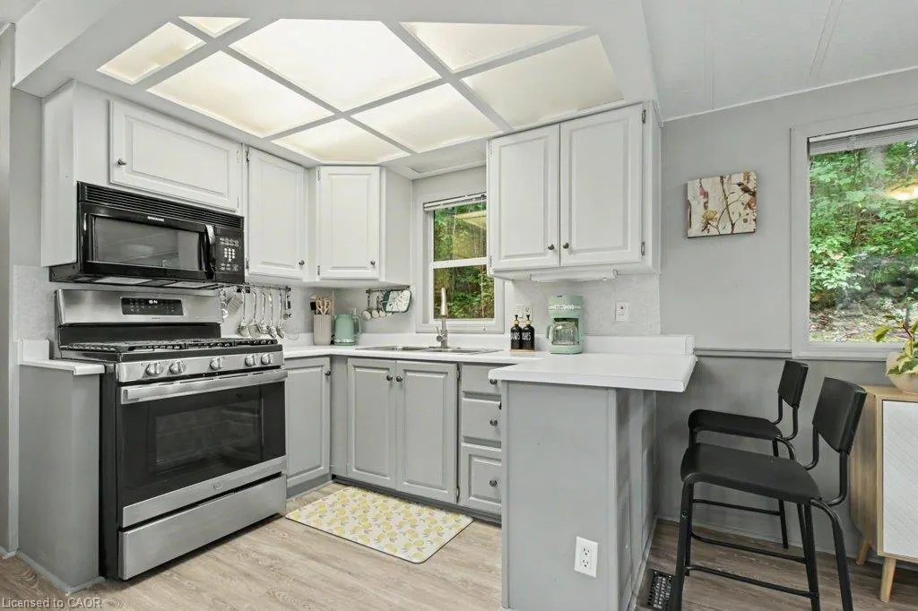673 Brant-Waterloo Road #77