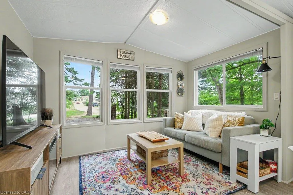 673 Brant-Waterloo Road #77