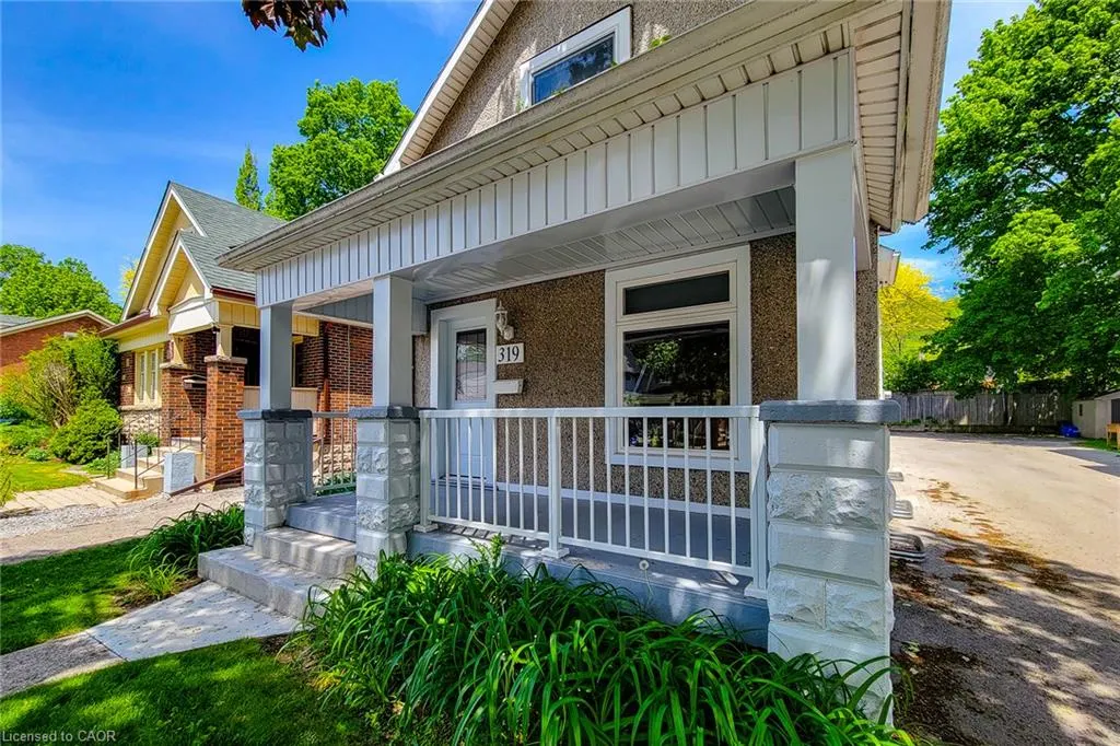 319 King Street W