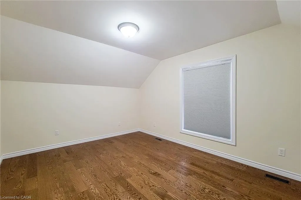 319 King Street W