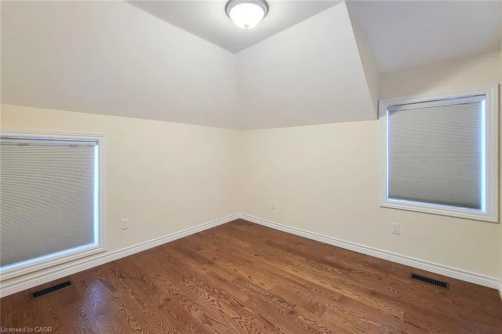 319 King Street W