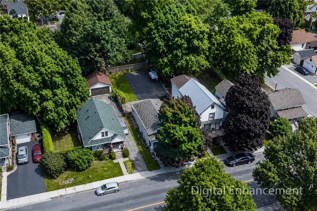 319 King Street W