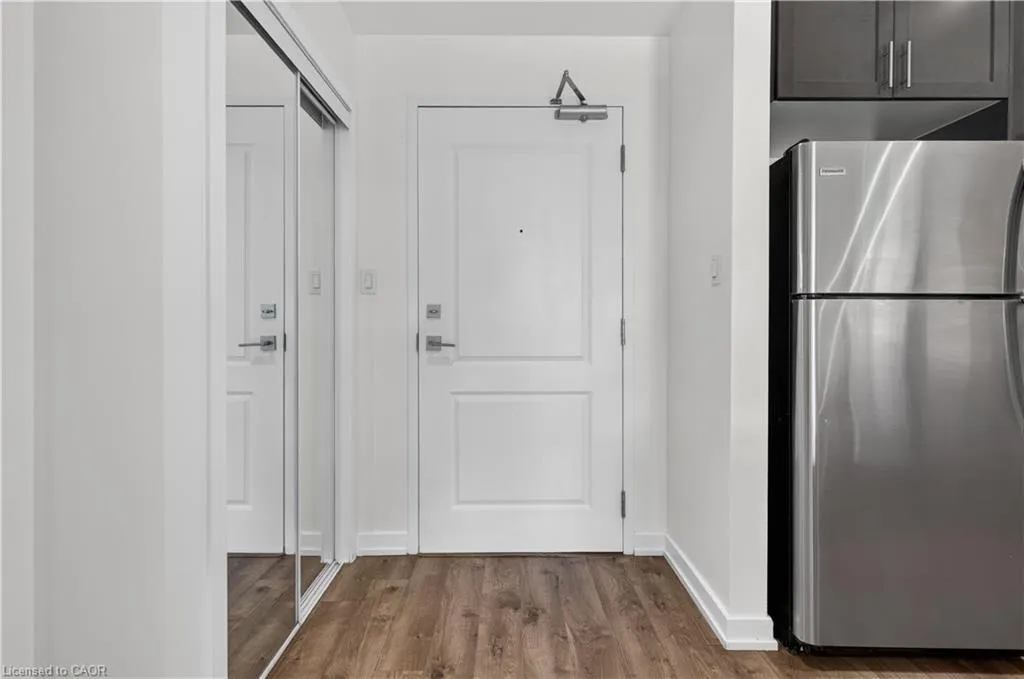101 Shoreview Place #123