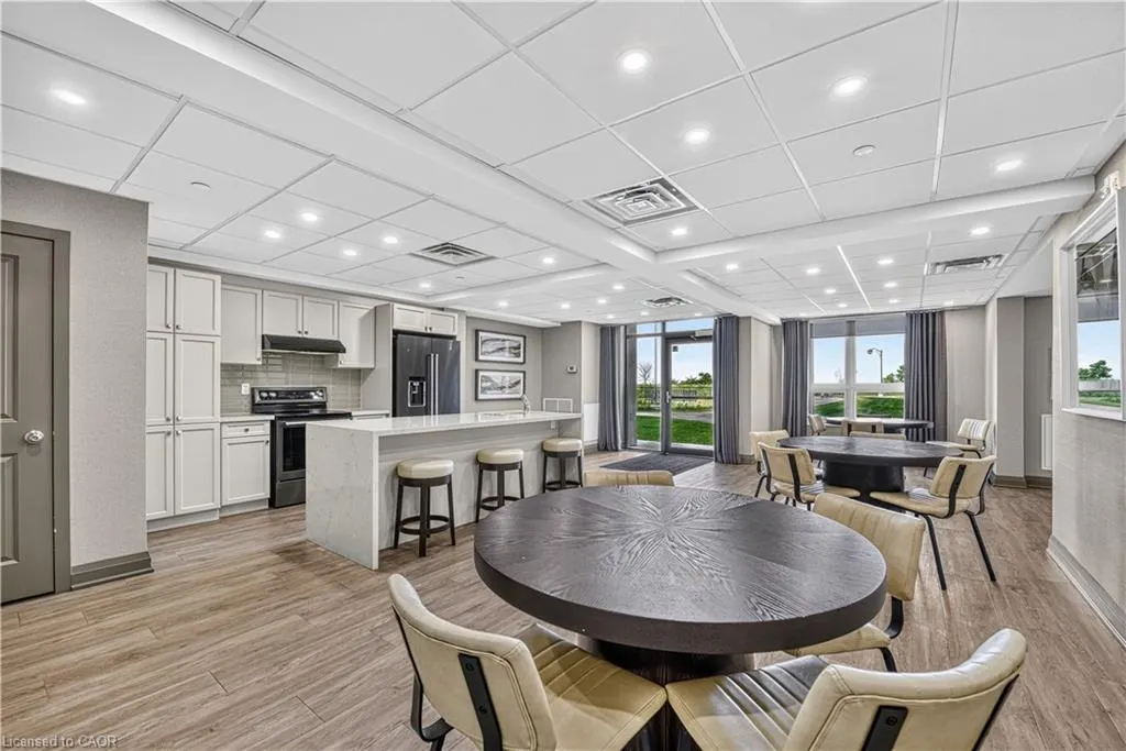 101 Shoreview Place #123