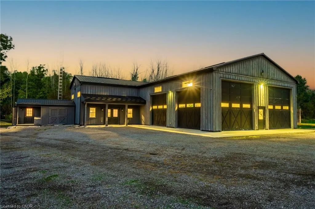 437 6th Concession Road E