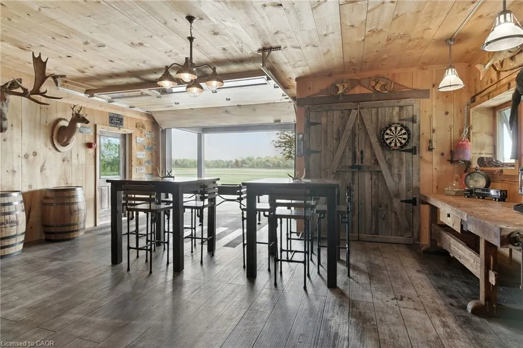 437 6th Concession Road E