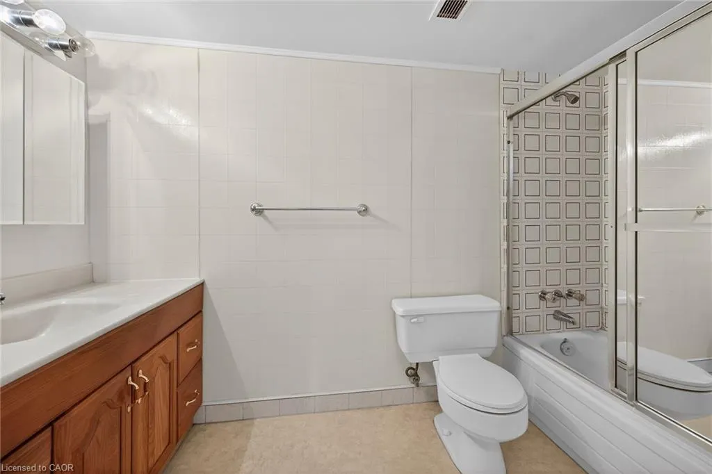 301 Frances Avenue #907