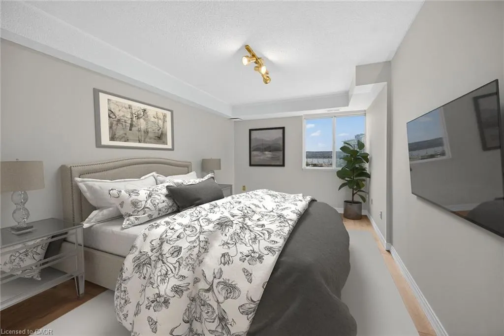 301 Frances Avenue #907