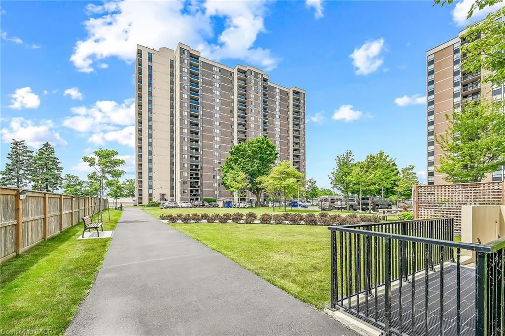 301 Frances Avenue #907
