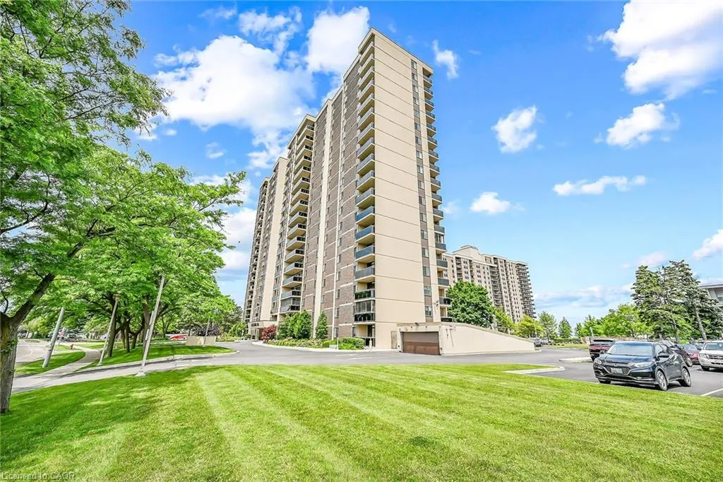 301 Frances Avenue #907
