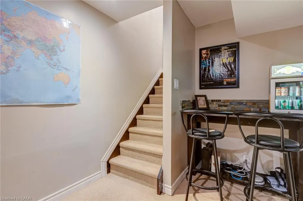 33 Slater Court