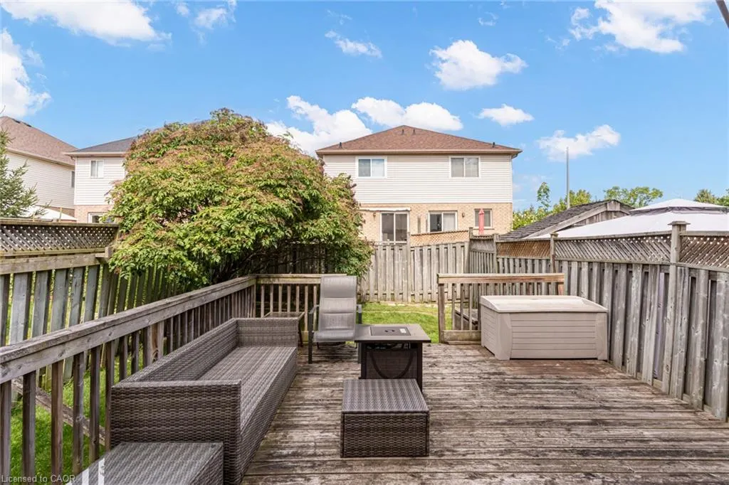 33 Slater Court